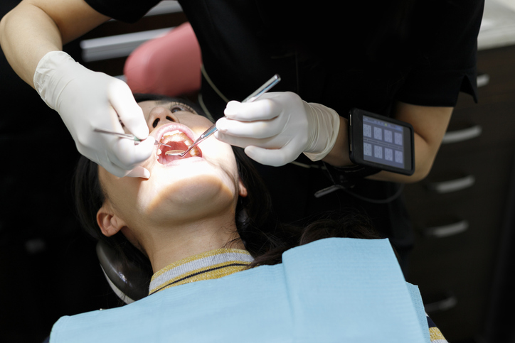 Asian women Dental care