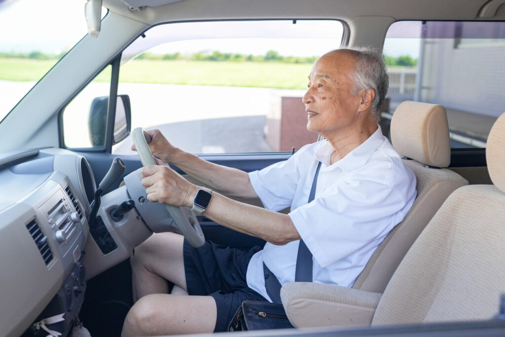 【お薦め本の紹介】『うちの父が運転をやめません』