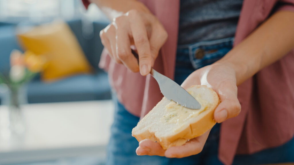 【お薦め本の紹介】『BUTTER』―「食べること」は、生きること
